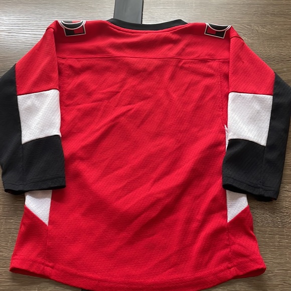 Ottawa Senators Jersey - Picture 2 of 4